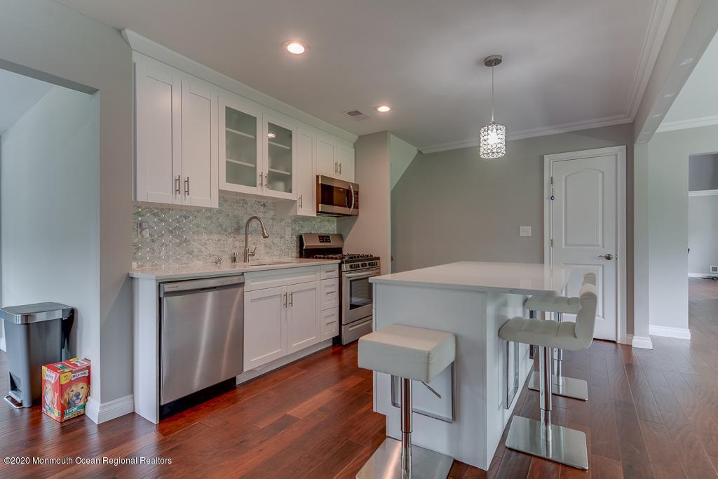 654 Colts Neck Road Freehold, NJ 07728 - Photo 10 of 29 654 Colts Neck Rd