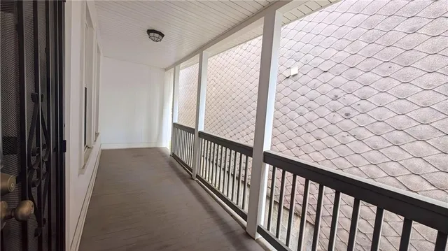 a view of utility room