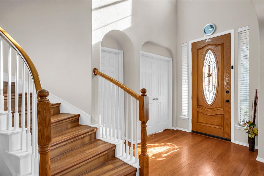 2228 Sparrow Hawk Court Grand Prairie, TX 75052 - Photo 8 of 28