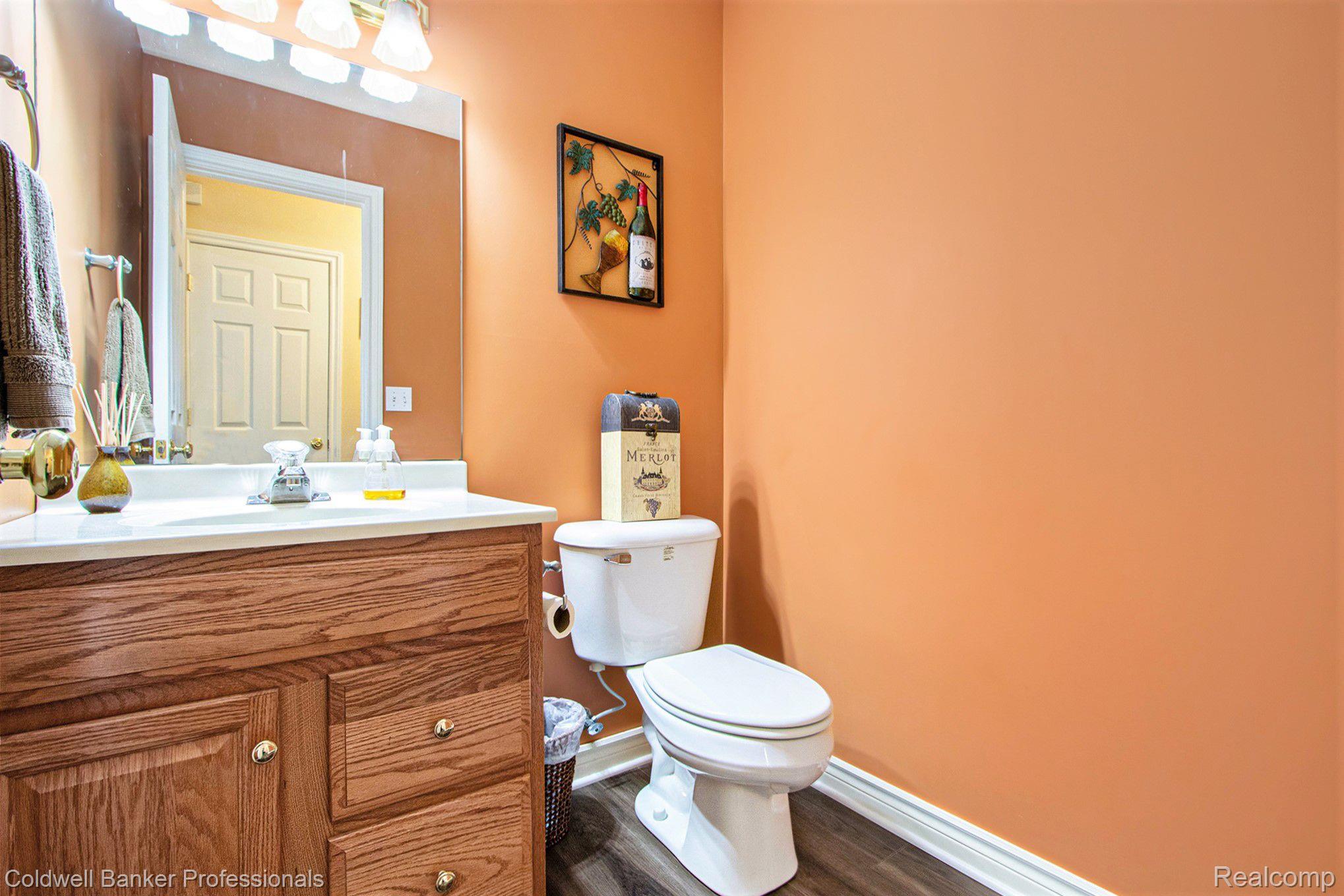 3776 State Road Fort Gratiot, MI 48059 - Photo 16 of 43 1ST FLOOR LAV 1