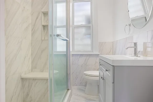 $2,500 | 128 Oak Street, Unit 2, Weehawken, NJ 07086