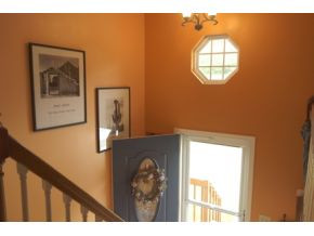411 South Austin Springs Road Johnson City, TN 37601 - Photo 2 of 24 Inviting Entrance