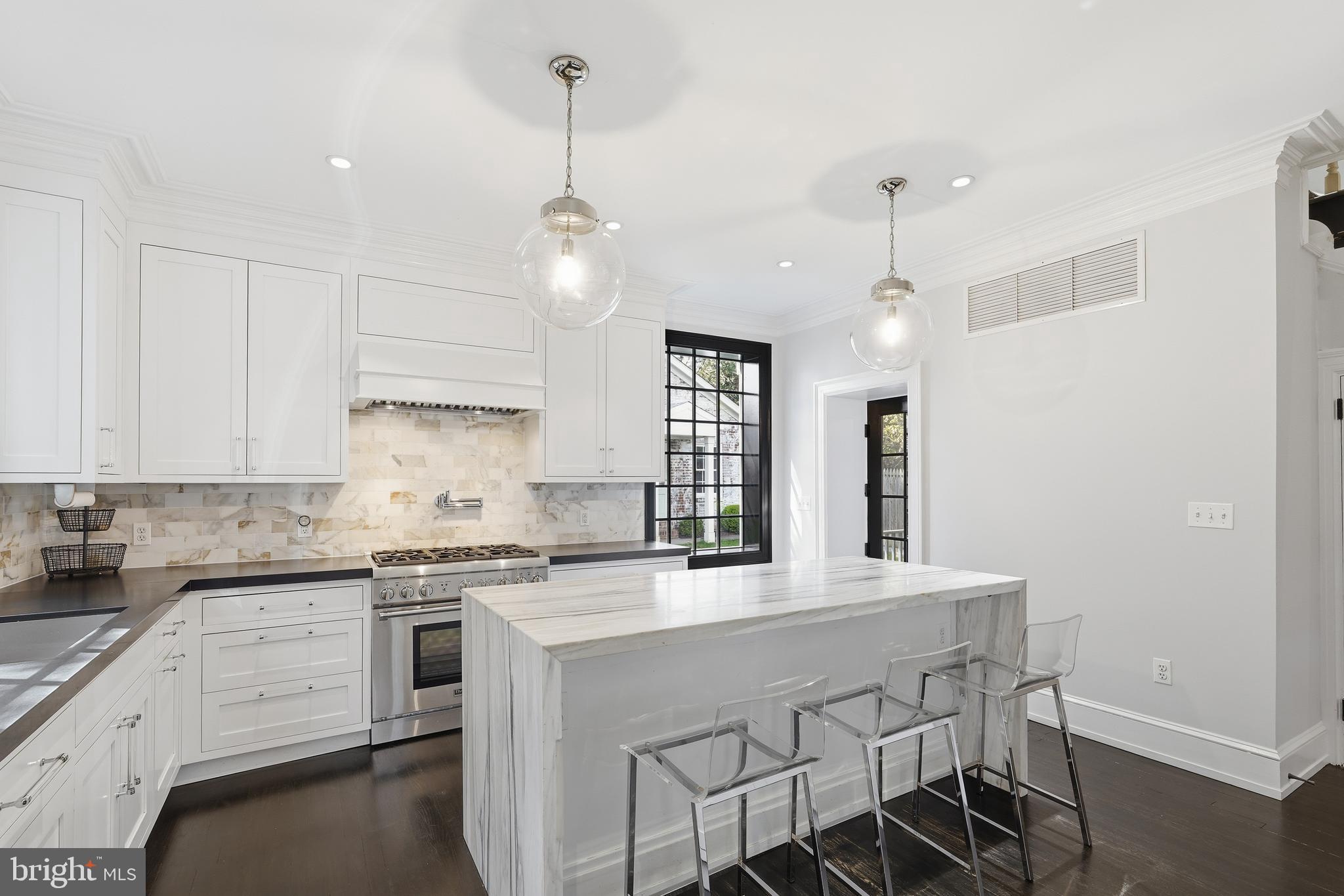 2812 34th Street Northwest Washington, DC 20008 - Photo 14 of 62