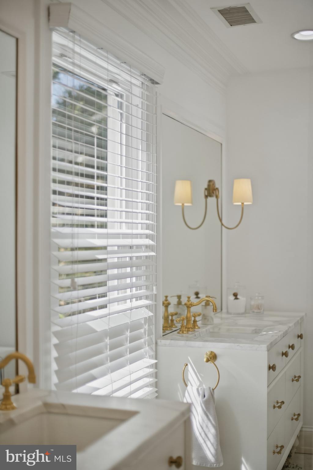 2812 34th Street Northwest Washington, DC 20008 - Photo 23 of 62