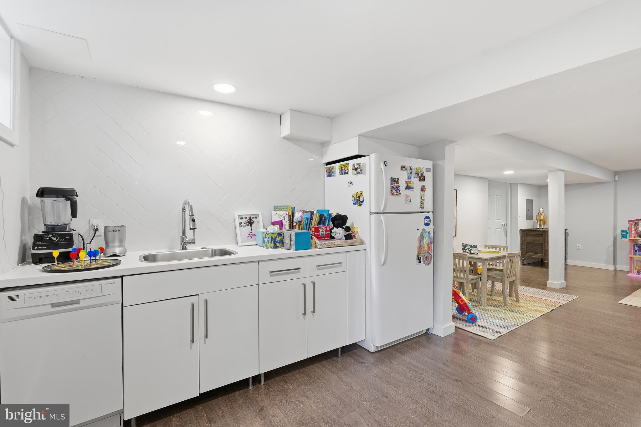 2812 34th Street Northwest Washington, DC 20008 - Photo 41 of 62