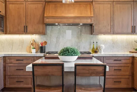 $1,400,000 | 885 Chandelier Court, San Marcos, CA 92078