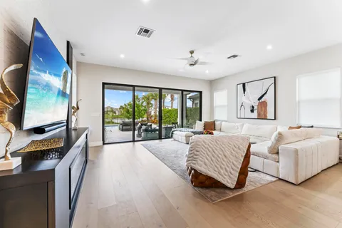 $1,850,000 | 12490 Solana Bay Circle, Palm Beach Gardens, FL 33412