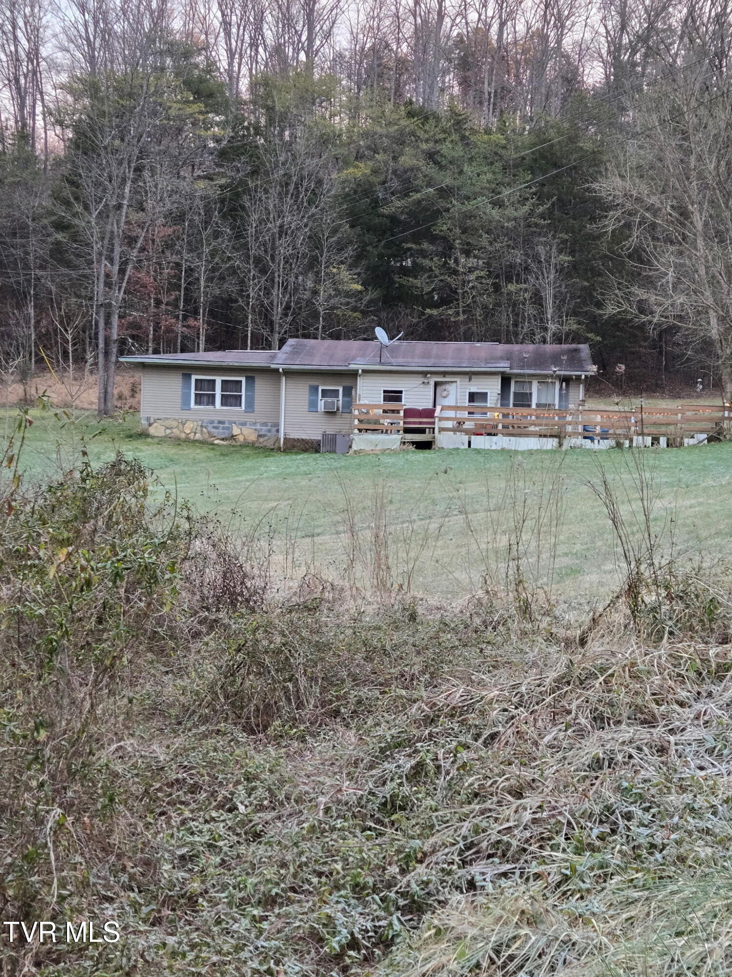 424 Buzzard Roost Road Bulls Gap, TN 37711 - Photo 6 of 25 IMG_20260121_093901