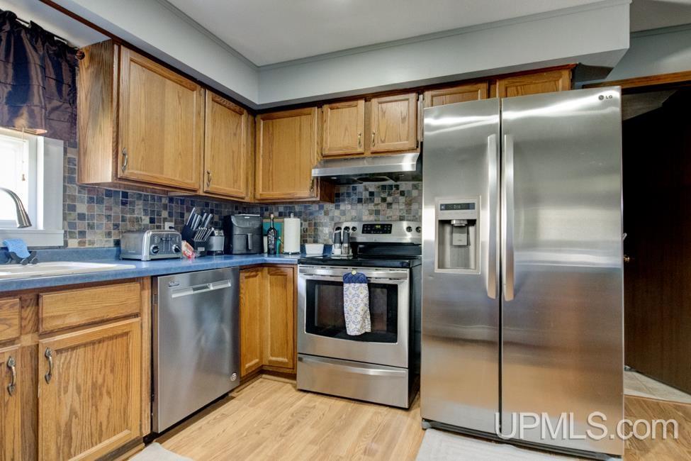 4316 D Road Bark River, MI 49807 - Photo 15 of 54