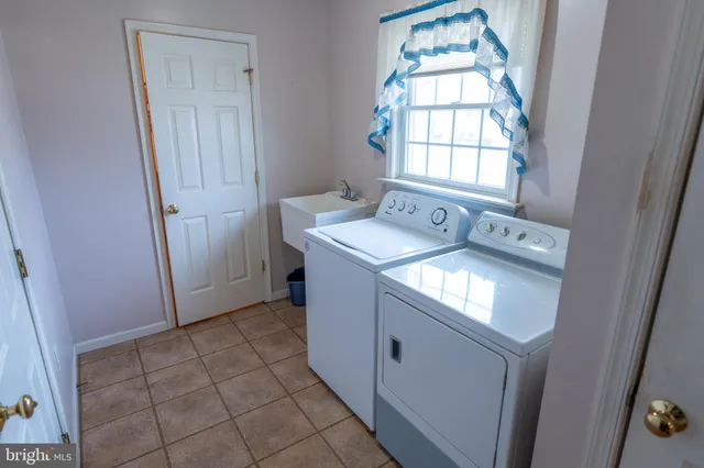 $325,000 | 17 Vista Drive, Fredericksburg, PA 17026