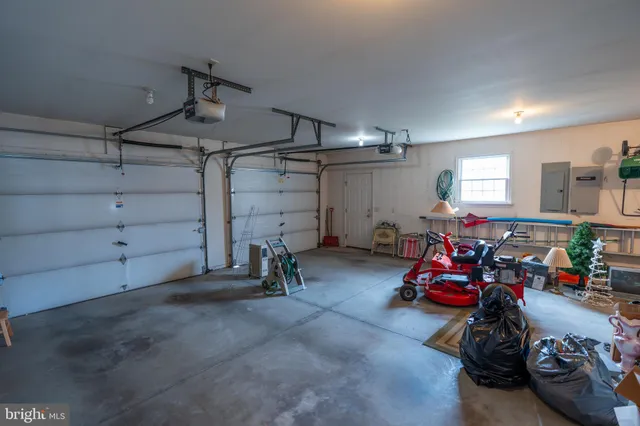 $325,000 | 17 Vista Drive, Fredericksburg, PA 17026