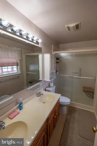 $325,000 | 17 Vista Drive, Fredericksburg, PA 17026