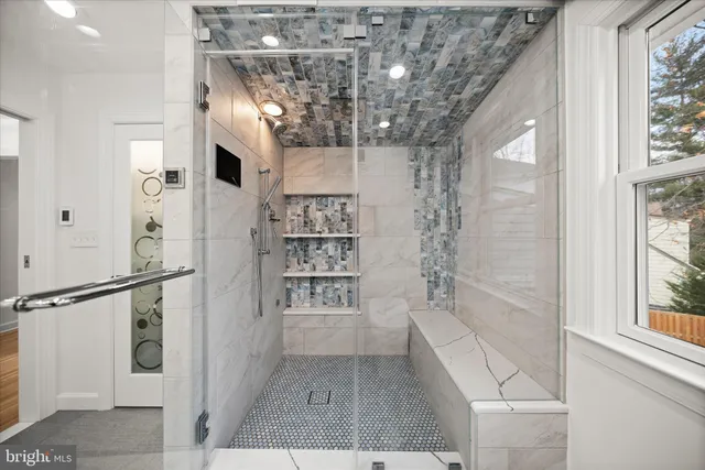 a view of utility room