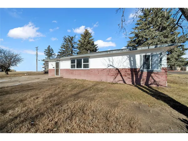 a view of outdoor space yard and deck