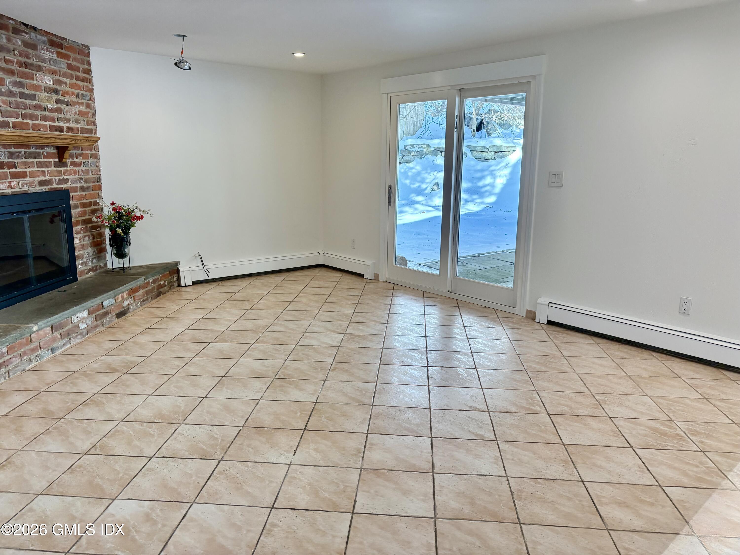 29 Fado Lane Cos Cob, CT 06807 - Photo 14 of 18 IMG_E4781