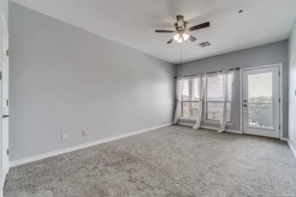 $315,000 | 20 Tapatio Drive East, Unit 101, Boerne, TX 78006