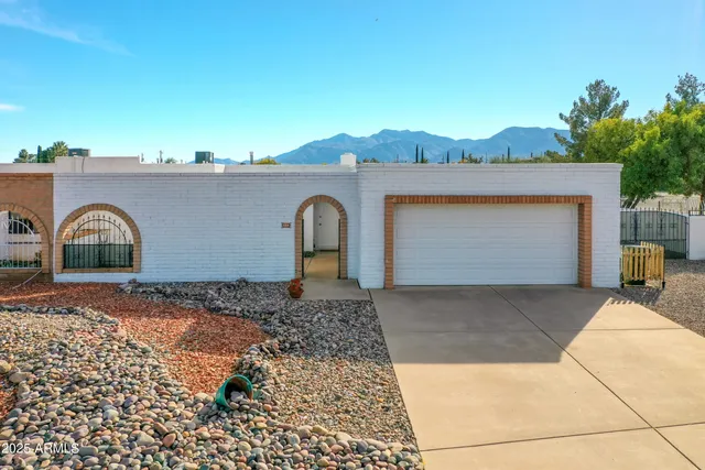 $310,000 | 984 East Carmelita Drive, Sierra Vista, AZ 85635