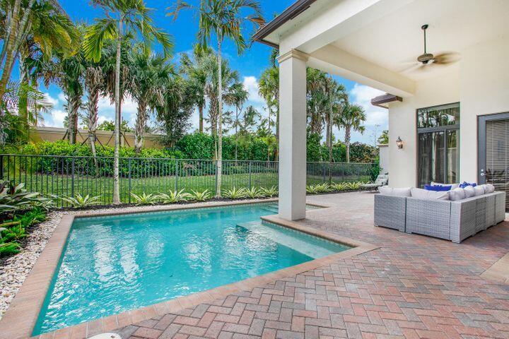 17930 Lake Azure Way Boca Raton, FL 33496 - Photo 4 of 25 img3