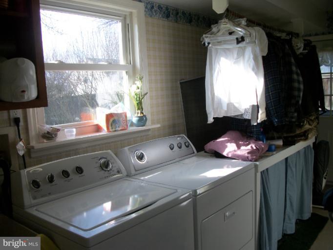 20008 Westerly Avenue Poolesville, MD 20837 - Photo 9 of 19 Interior (General)