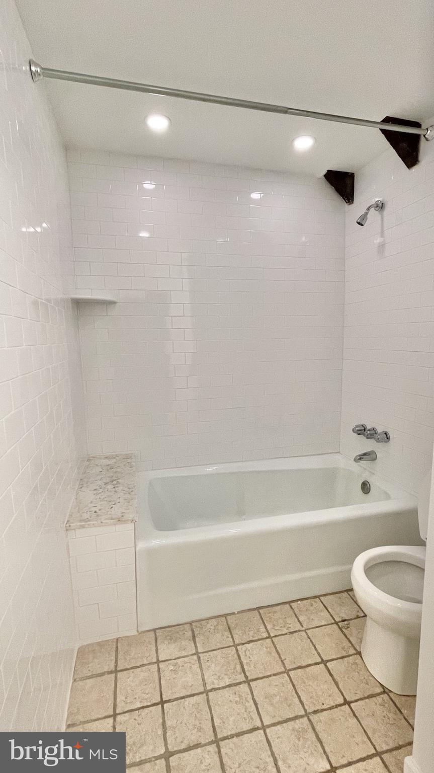 305 Cherry Street Philadelphia, PA 19106 - Photo 34 of 58