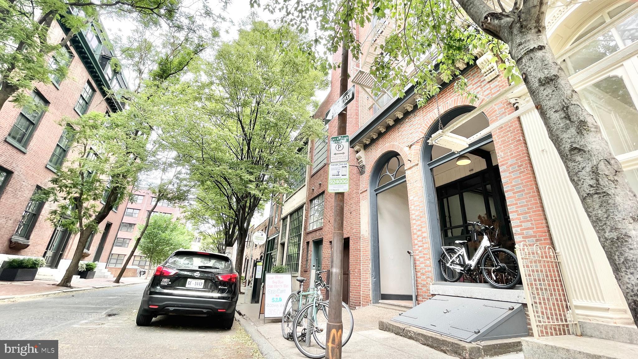 305 Cherry Street Philadelphia, PA 19106 - Photo 4 of 58 Street View