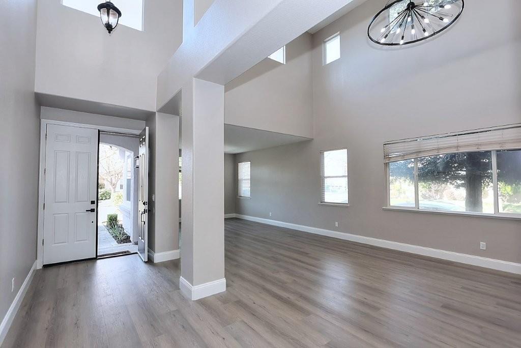 451 Hawkcrest Circle Sacramento, CA 95835 - Photo 7 of 69