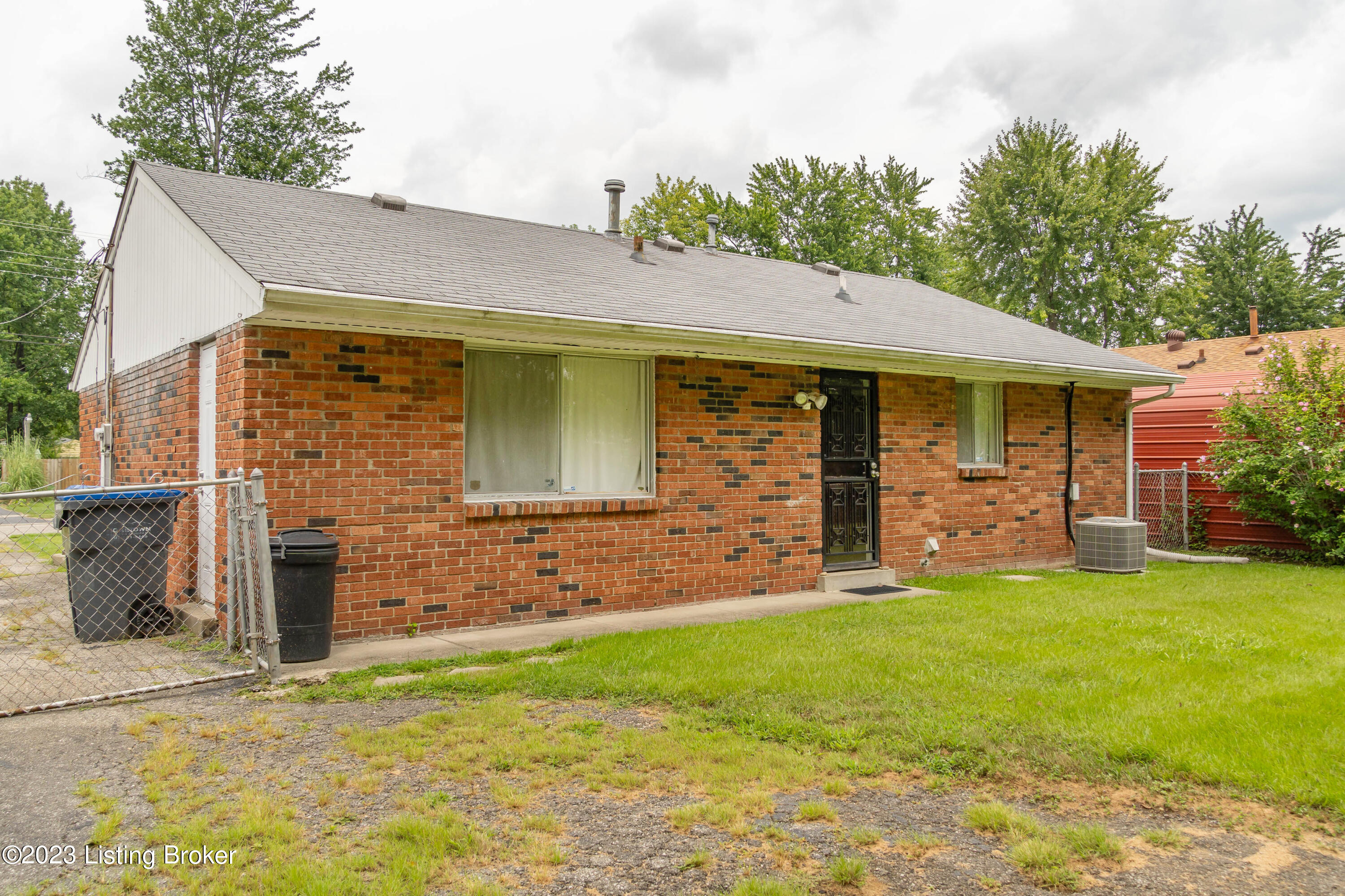 5525 Ridgecrest Road Louisville, KY 40218 - Photo 31 of 50 5525-Ridgecrest-Rd_031