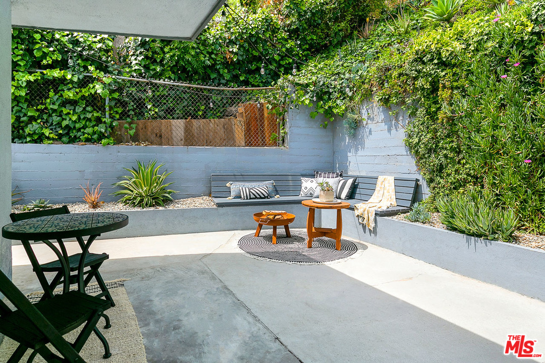 4467 Bowman Boulevard Los Angeles, CA 90032 - Photo 17 of 23