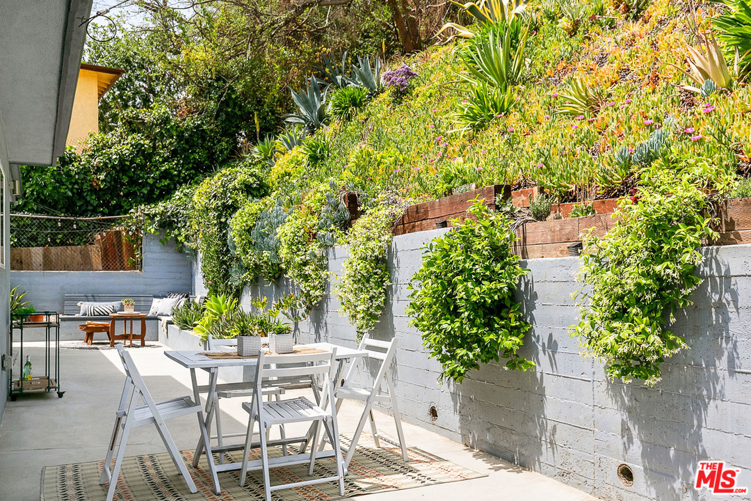 4467 Bowman Boulevard Los Angeles, CA 90032 - Photo 22 of 23