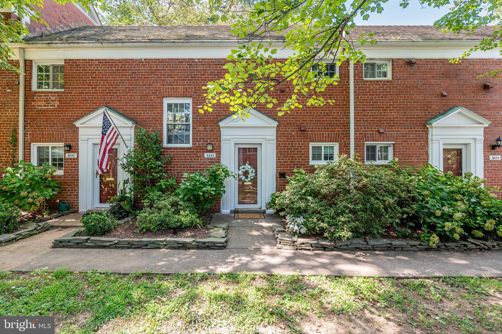 3642 Gunston Road Alexandria, VA 22302 - Photo 1 of 32 Gallery Image 1