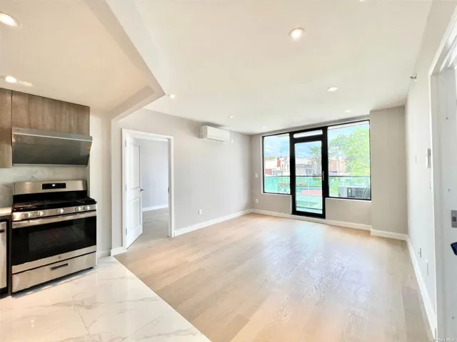 $598,000 | 32-58 105th Street, Unit 4G | East Elmhurst