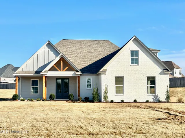 $454,900 | 3838 Wilkerson Drive, Southaven, MS 38672