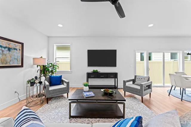 $679,995 | 9943 West Sunberry Court, Star, ID 83669