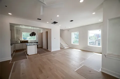 $500,000 | 904 Kern Street, Unit C, Houston, TX 77009