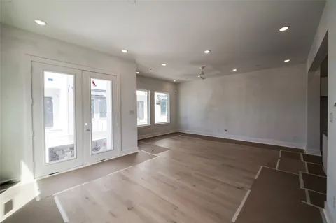 $500,000 | 904 Kern Street, Unit C, Houston, TX 77009