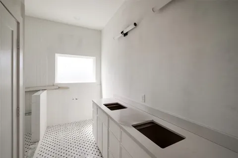 $500,000 | 904 Kern Street, Unit C, Houston, TX 77009