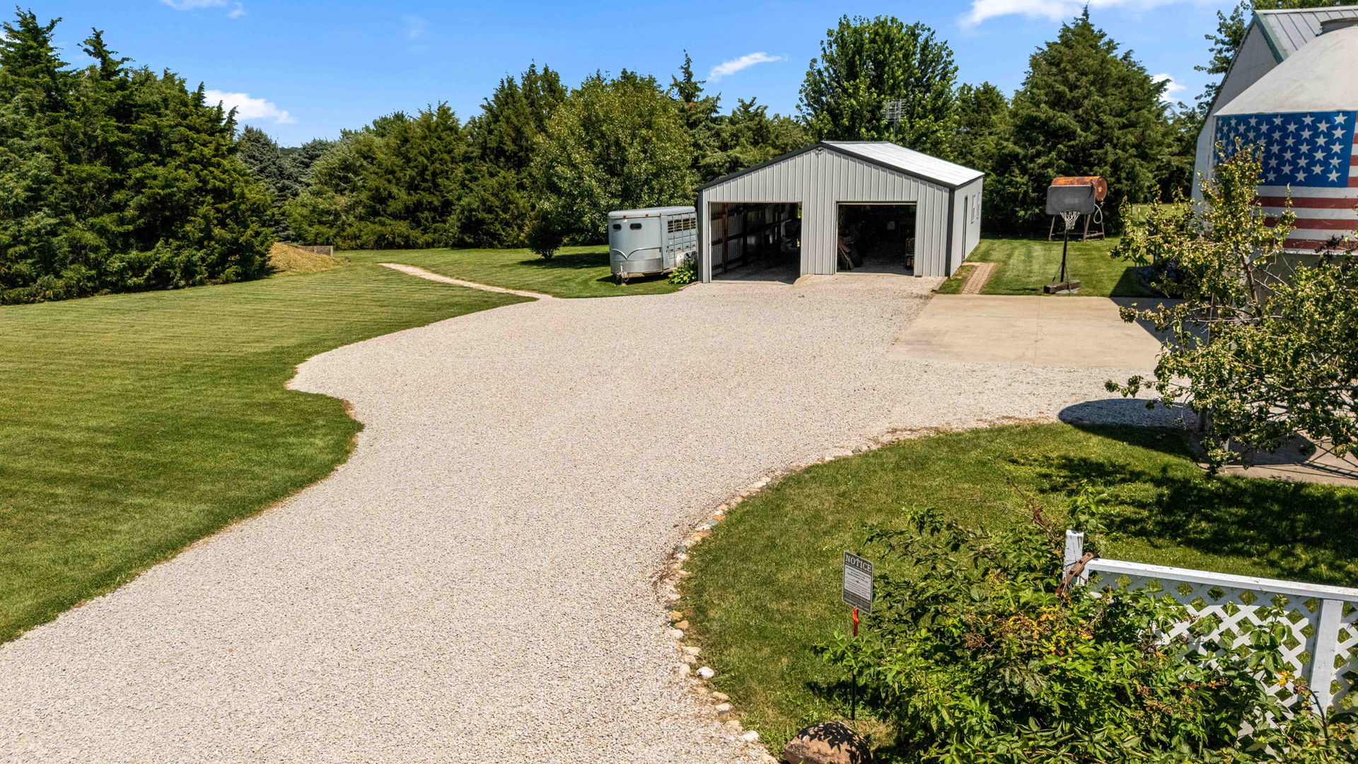 1392 Red Brick Road Dixon, IL 61021 - Photo 4 of 77