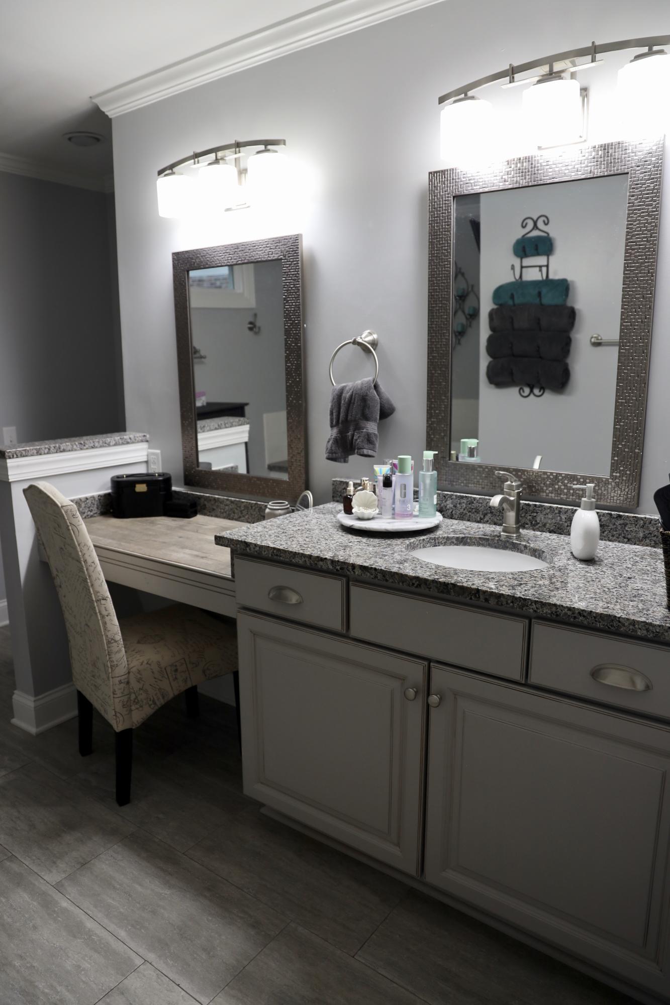 100 Ruffin Court Summerville, SC 29486 - Photo 14 of 32 Master Bathroom