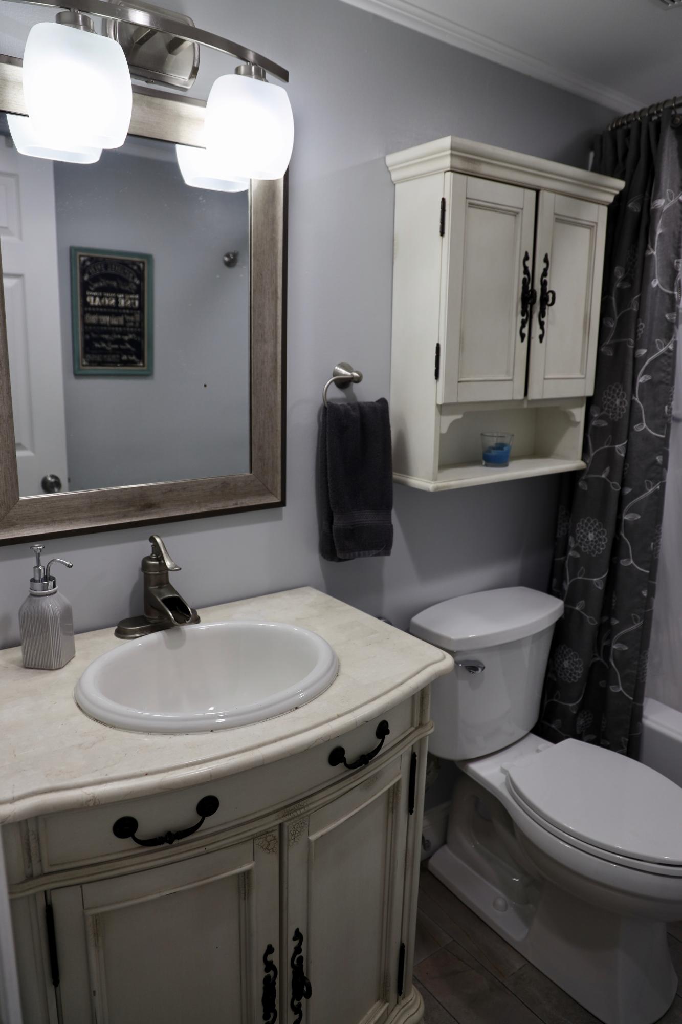 100 Ruffin Court Summerville, SC 29486 - Photo 19 of 32 Bathroom