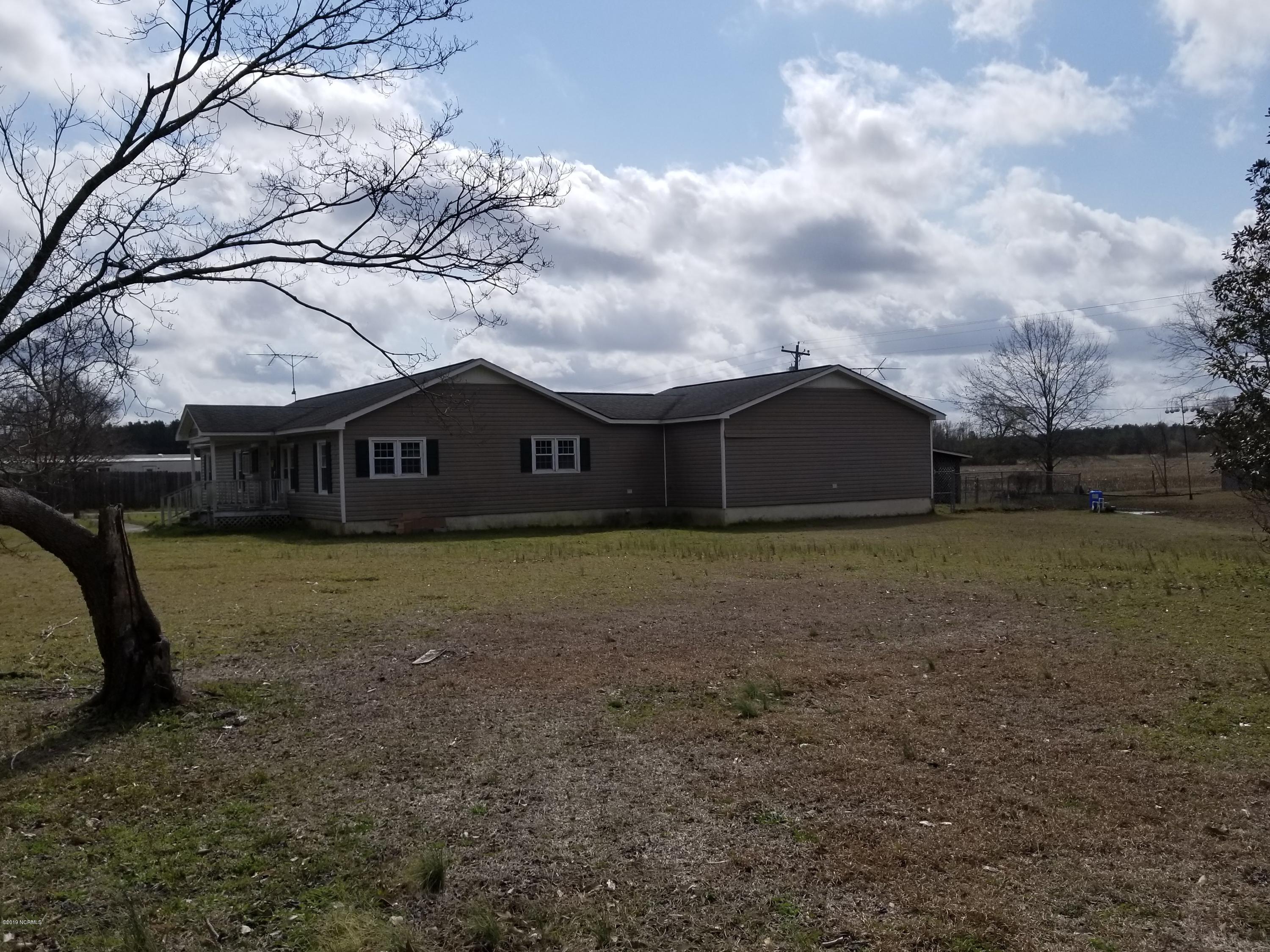 26 Whitestocking Road Burgaw, NC 28425 - Photo 1 of 26 20190310_115340
