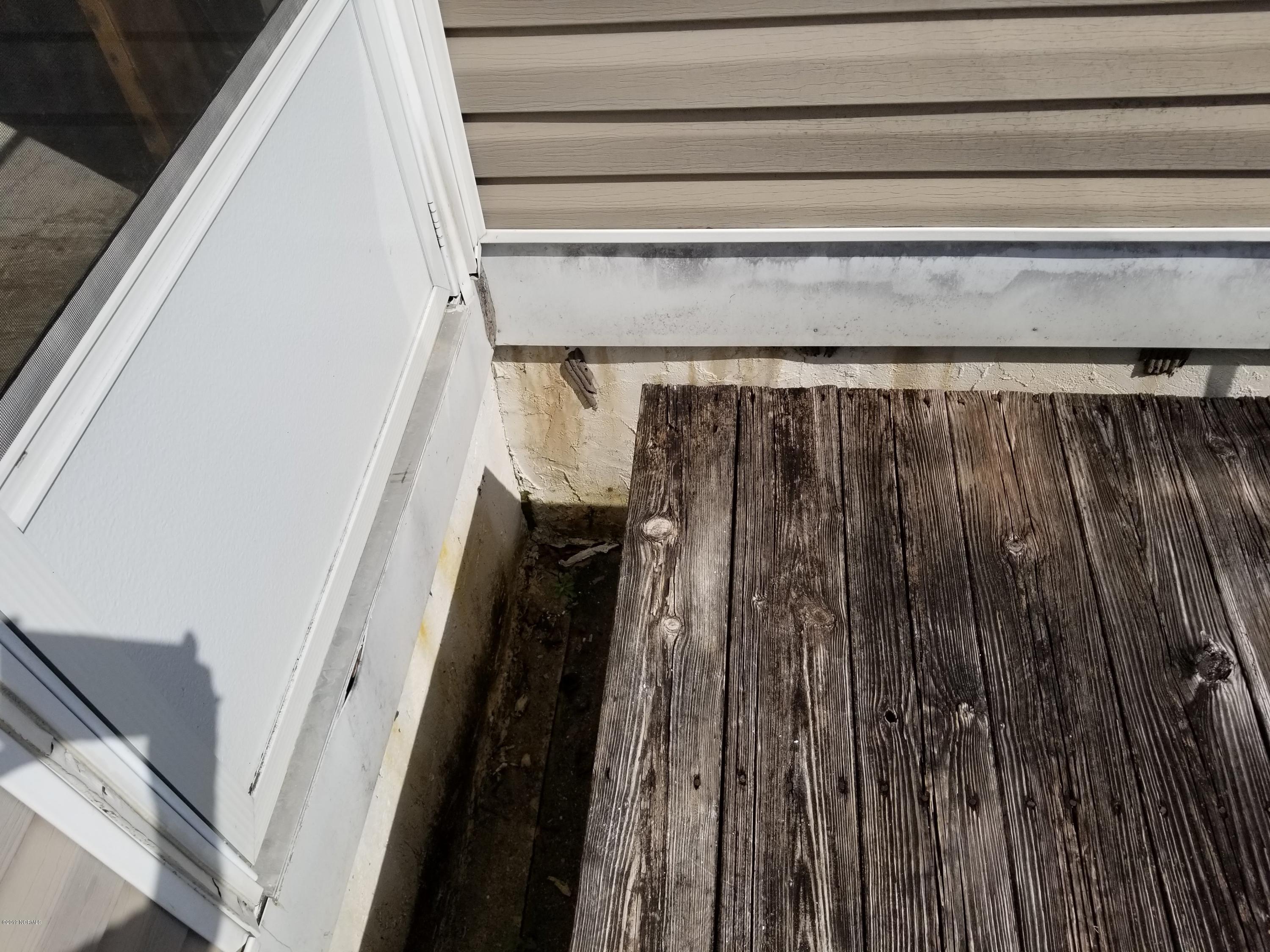 26 Whitestocking Road Burgaw, NC 28425 - Photo 10 of 26 Please be very careful