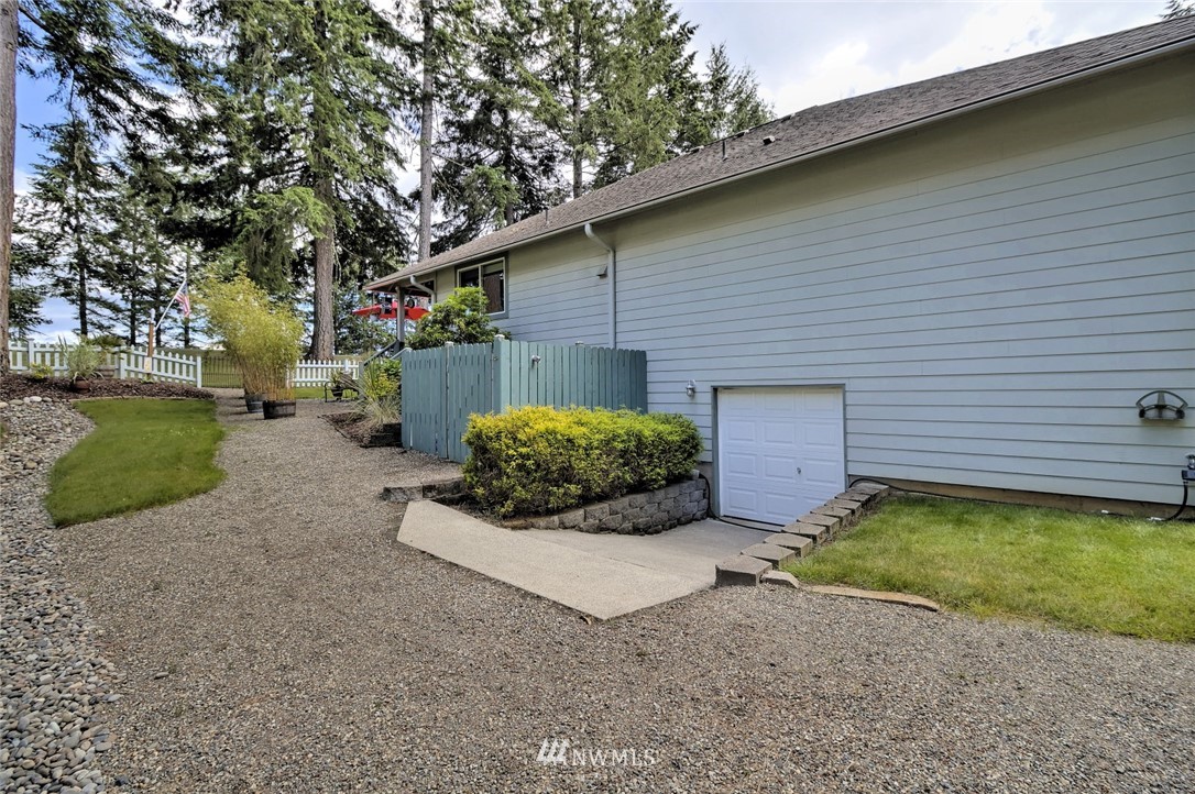 1391 East Old Ranch Road Allyn, WA 98524 - Photo 27 of 32 Gallery Image 27