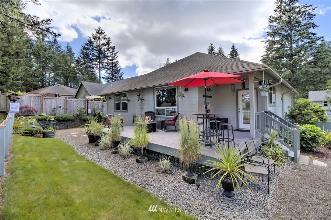 1391 East Old Ranch Road Allyn, WA 98524 - Photo 7 of 32 Gallery Image 7