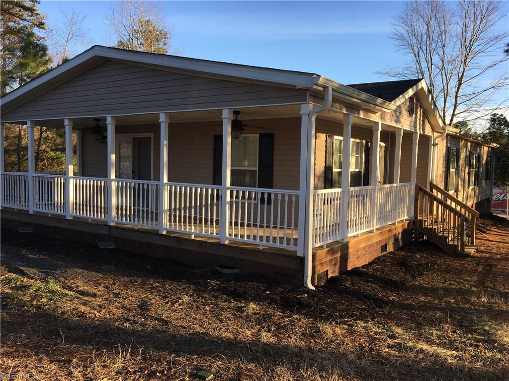 1656 Frye Bridge Road Clemmons, NC 27012 - Photo 2 of 17 Gallery Image 2