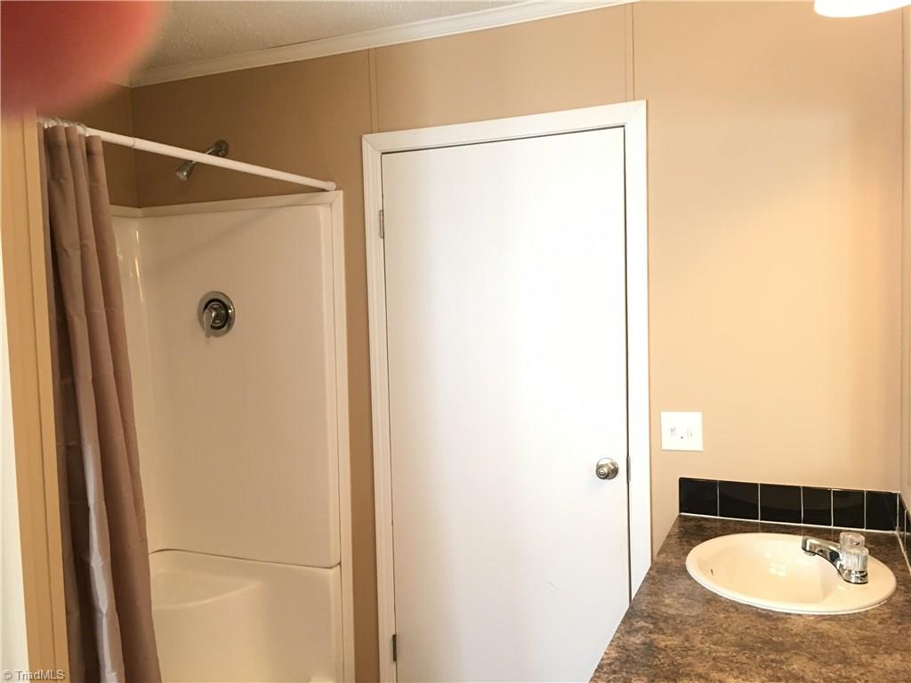 1656 Frye Bridge Road Clemmons, NC 27012 - Photo 10 of 17 Gallery Image 10