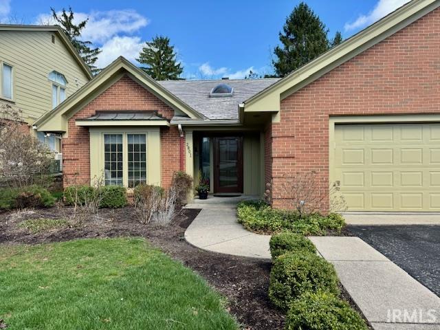 2801 Wind Pump Road Fort Wayne, IN 46804 - Photo 2 of 35