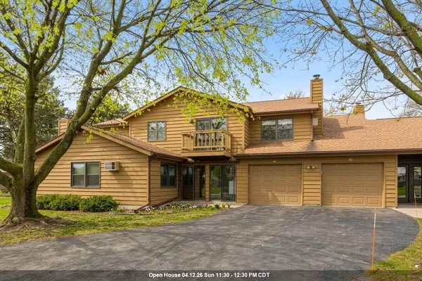 $174,900 | 1160 Brittany Court, Unit 93, Neenah, WI 54956