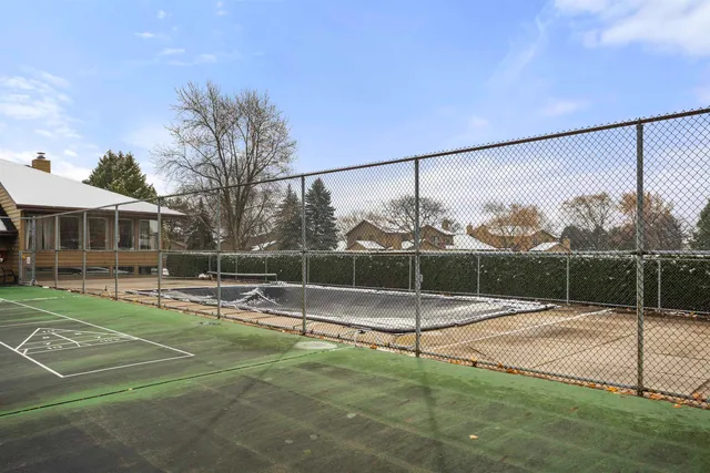 $184,900 | 1160 Brittany Court, Unit 93, Neenah, WI 54956