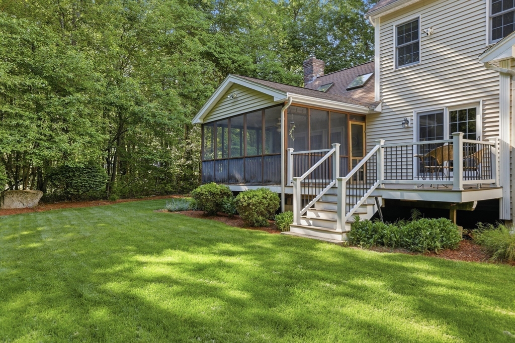3 Stable Way Medway, MA 02053 - Photo 32 of 36