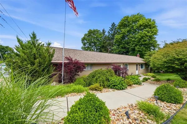 $249,900 | 601 Wack Drive, Rochester, PA 15074